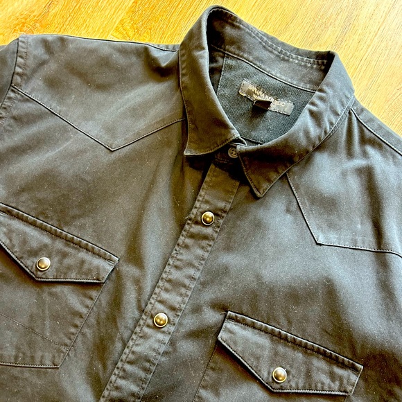 I Crew, Banana Republic, Zara and Old Nay shirts for sale. - Picture 13 of 16